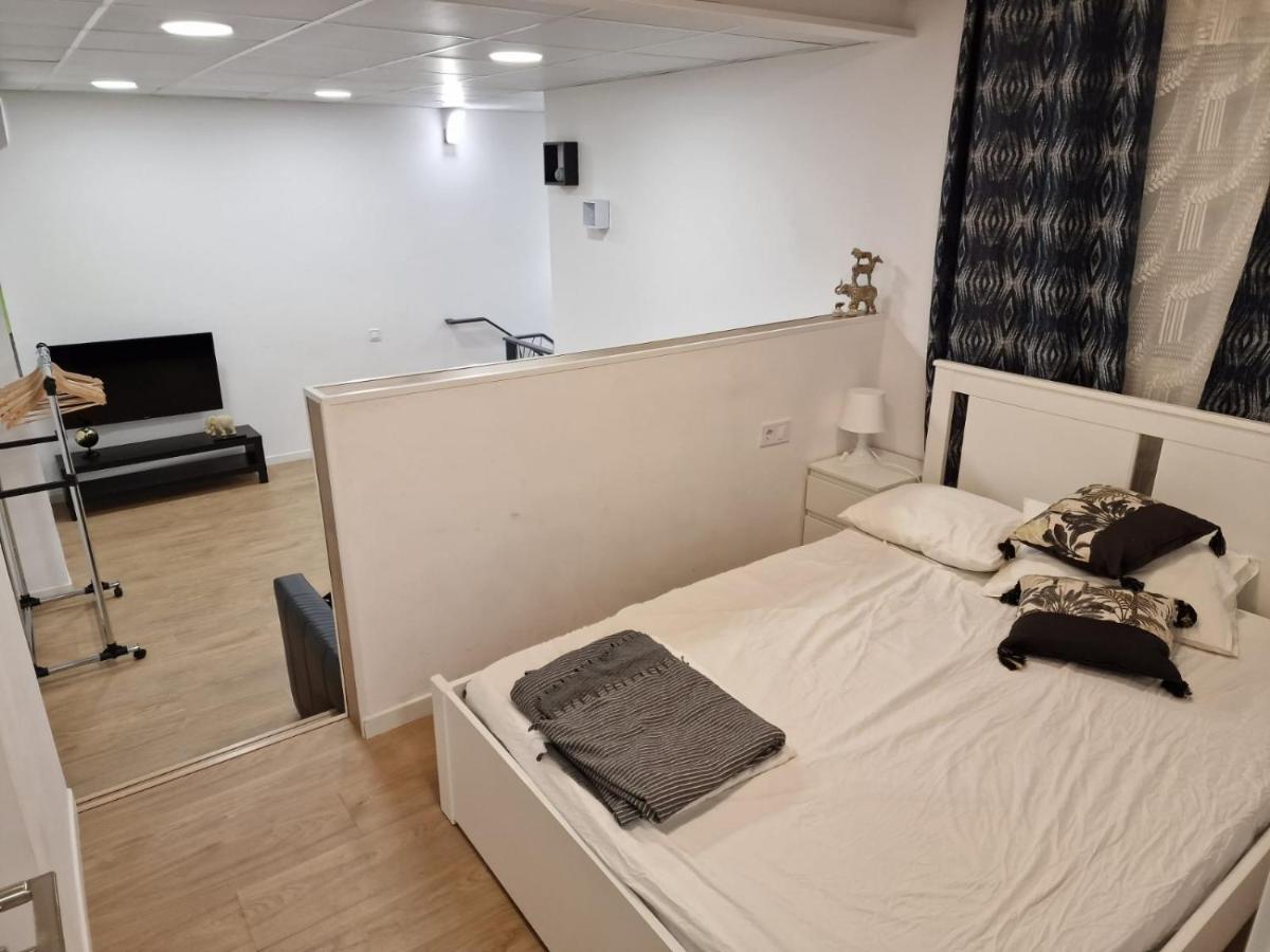 Moderno Apartamento Del Arquitecto Apart otel Valensiya Dış mekan fotoğraf