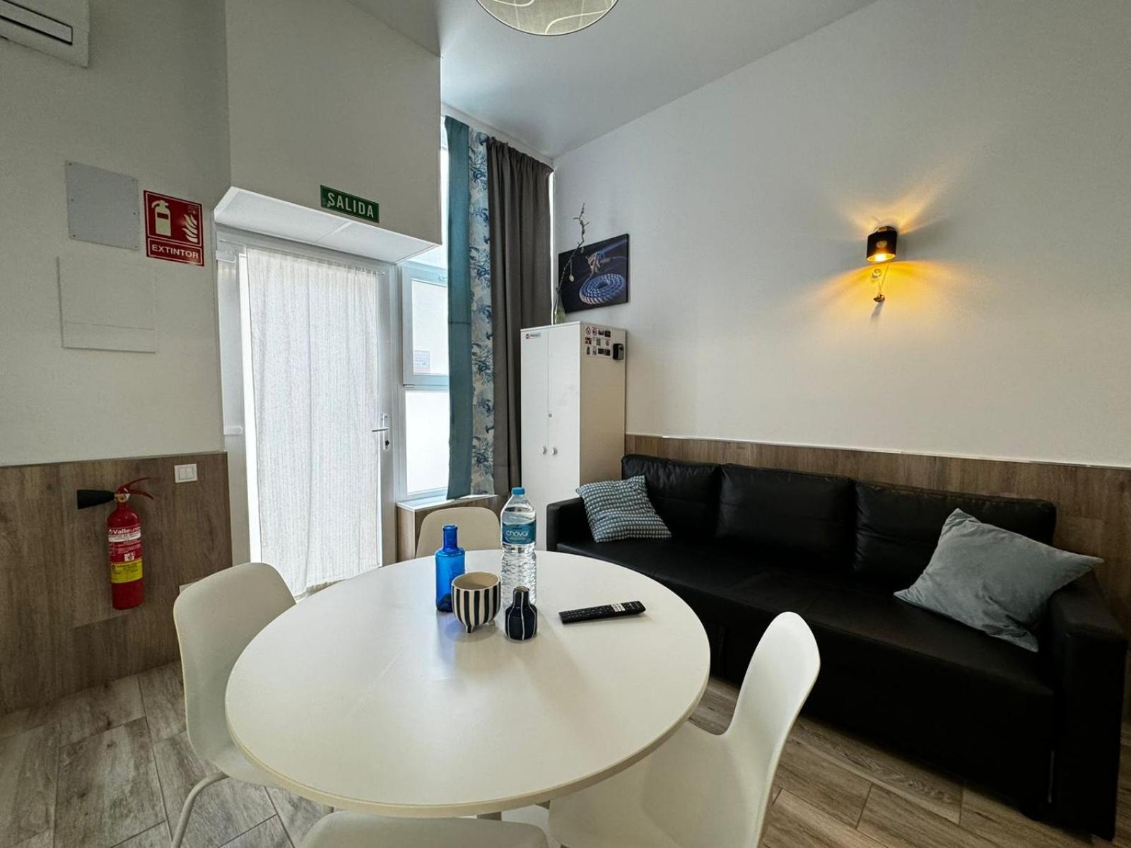 Moderno Apartamento Del Arquitecto Apart otel Valensiya Dış mekan fotoğraf